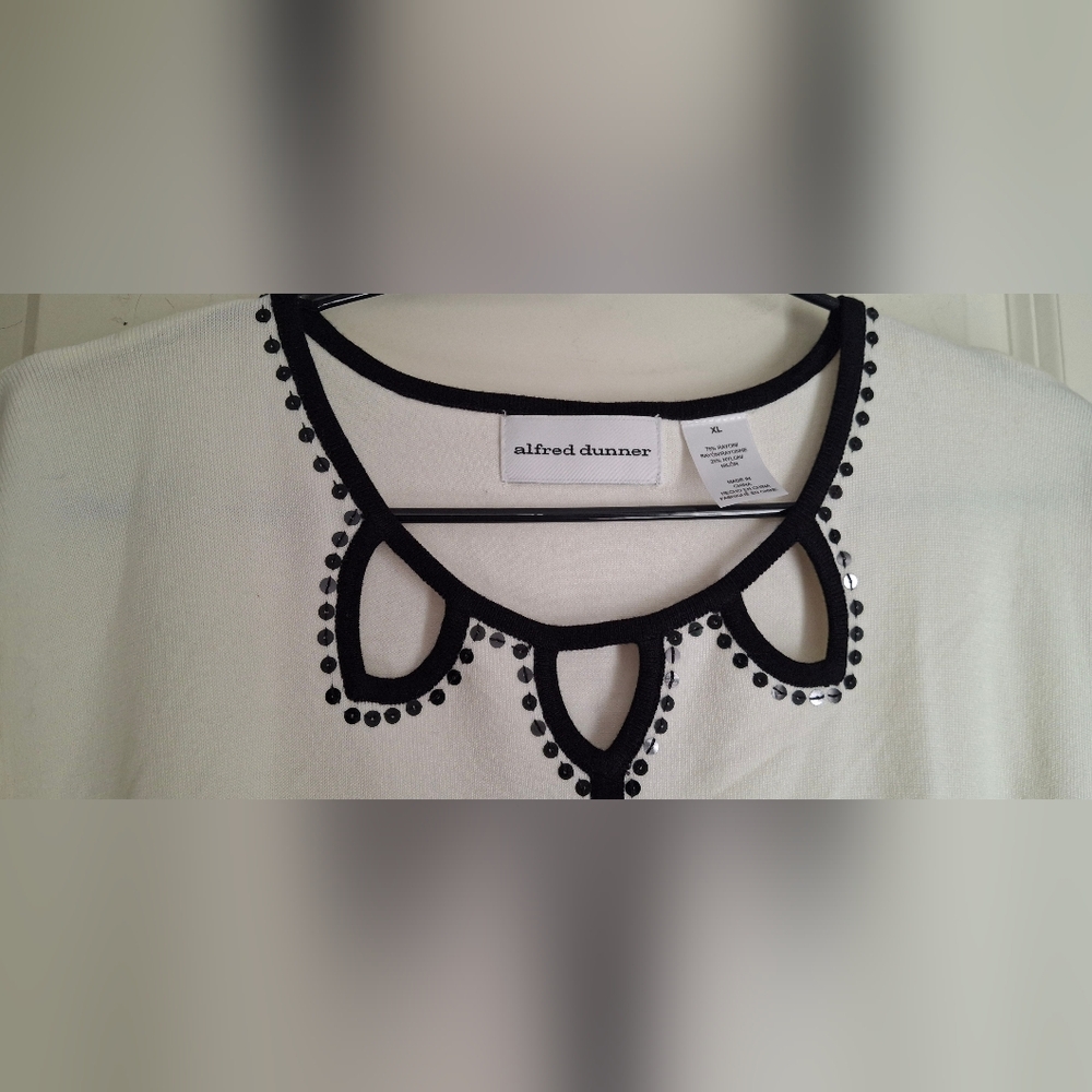Alfred Dunner White Top with Black Trim Rayon/ Nylos XL Formal Party Church - Picture 5 of 10